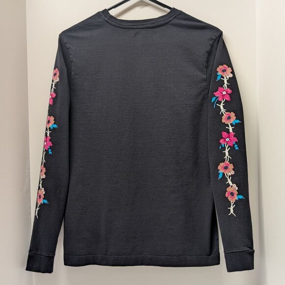 Vans Barbeesha Long Sleeve Graphic Tee in Black - Picture 4 of 16